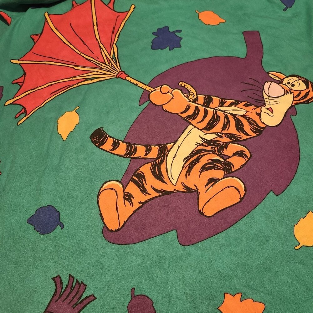 Winnie the Pooh & Tigger Flat Bed Sheet Windy Day Twin Vintage 90s Disney 39x75 - Picture 5 of 6